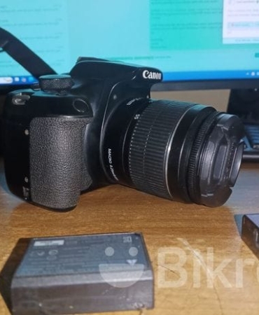 DSLR Camera D1300